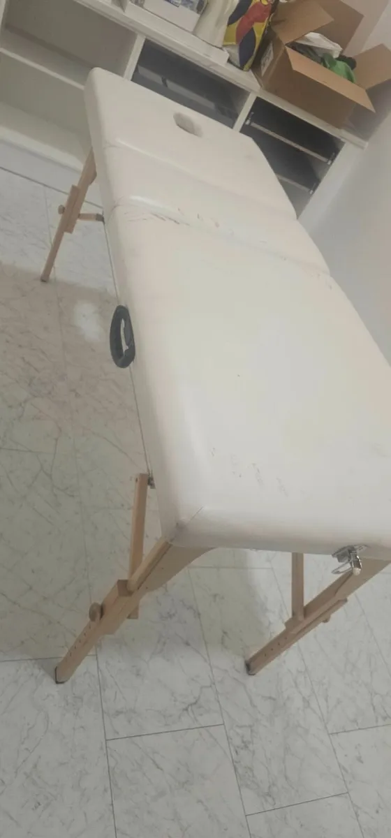 Beauty Bed Portable & Trolleys - Image 2