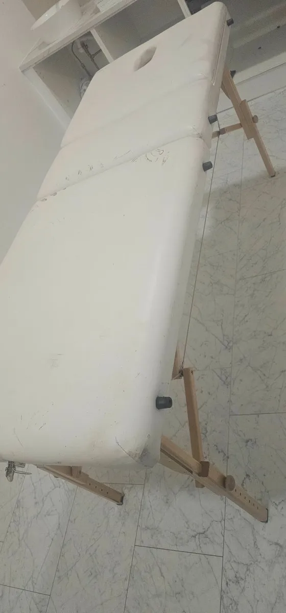 Beauty Bed Portable & Trolleys - Image 4