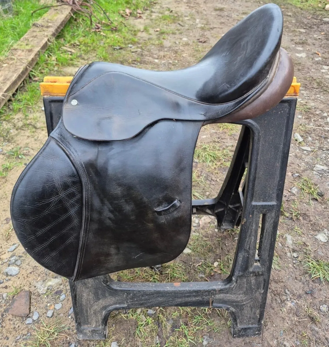 Saddle - Image 3