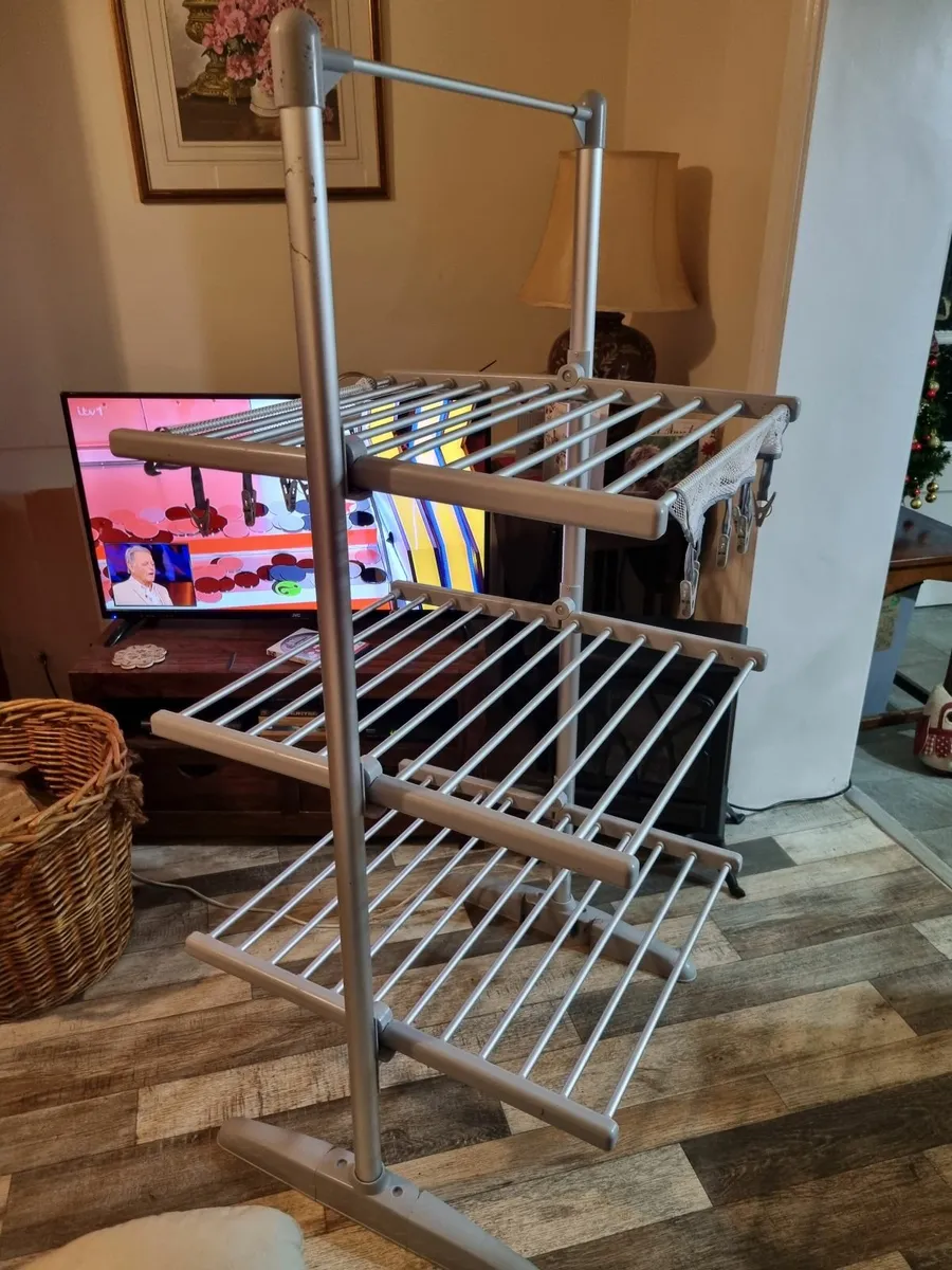 Electric clothes airer - Image 4