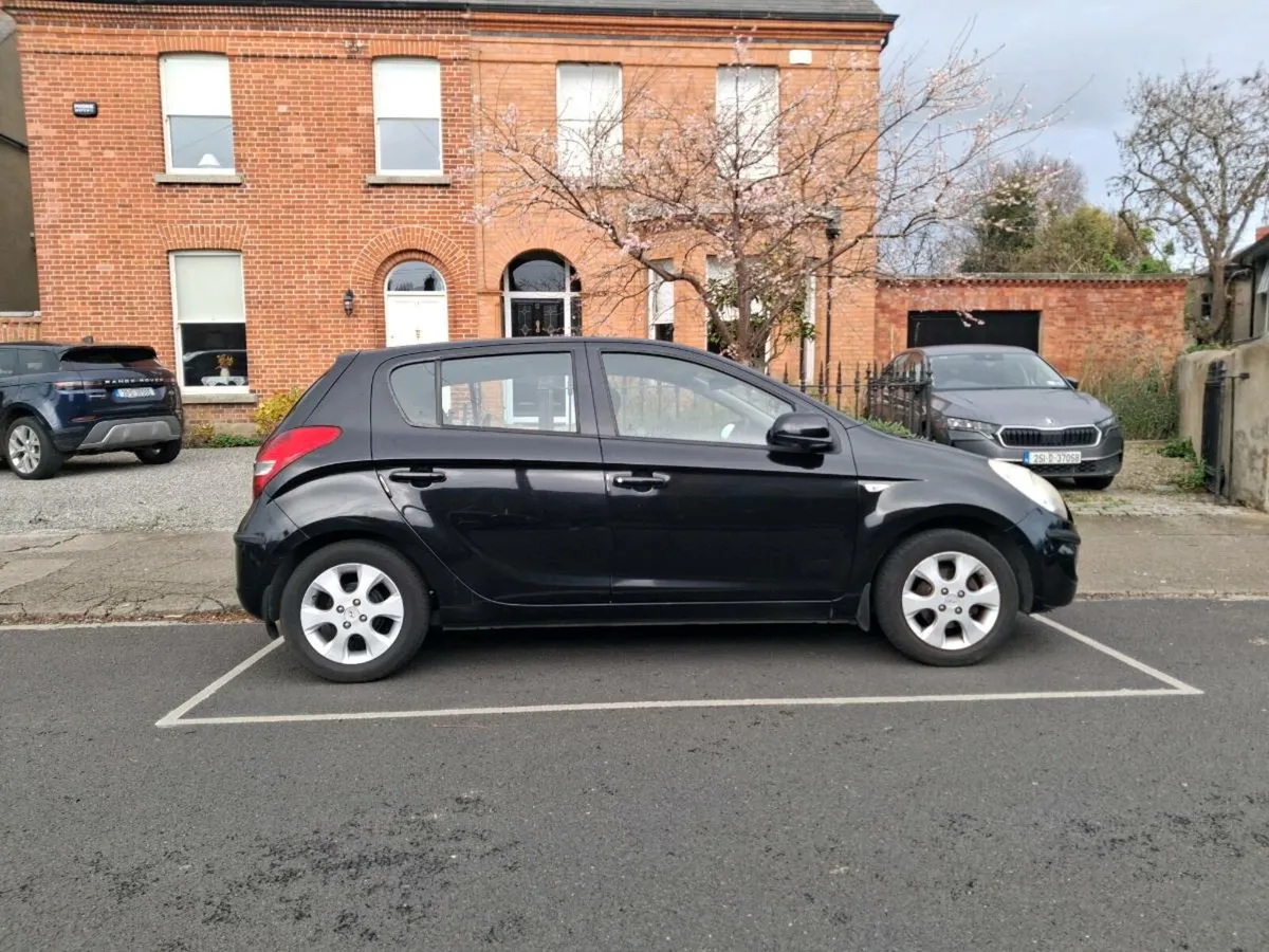 Hyundai i20 - Image 1