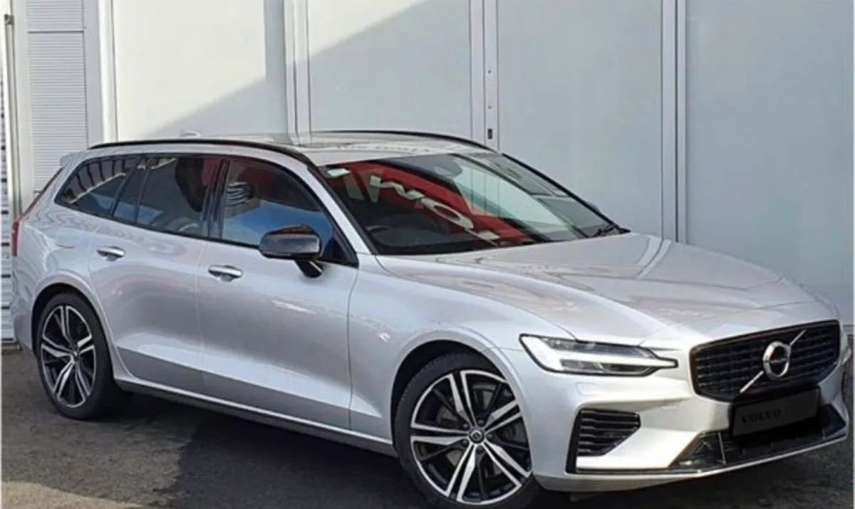 Volvo V60 2.0 Petrol Plug-in Hybrid. - Image 1