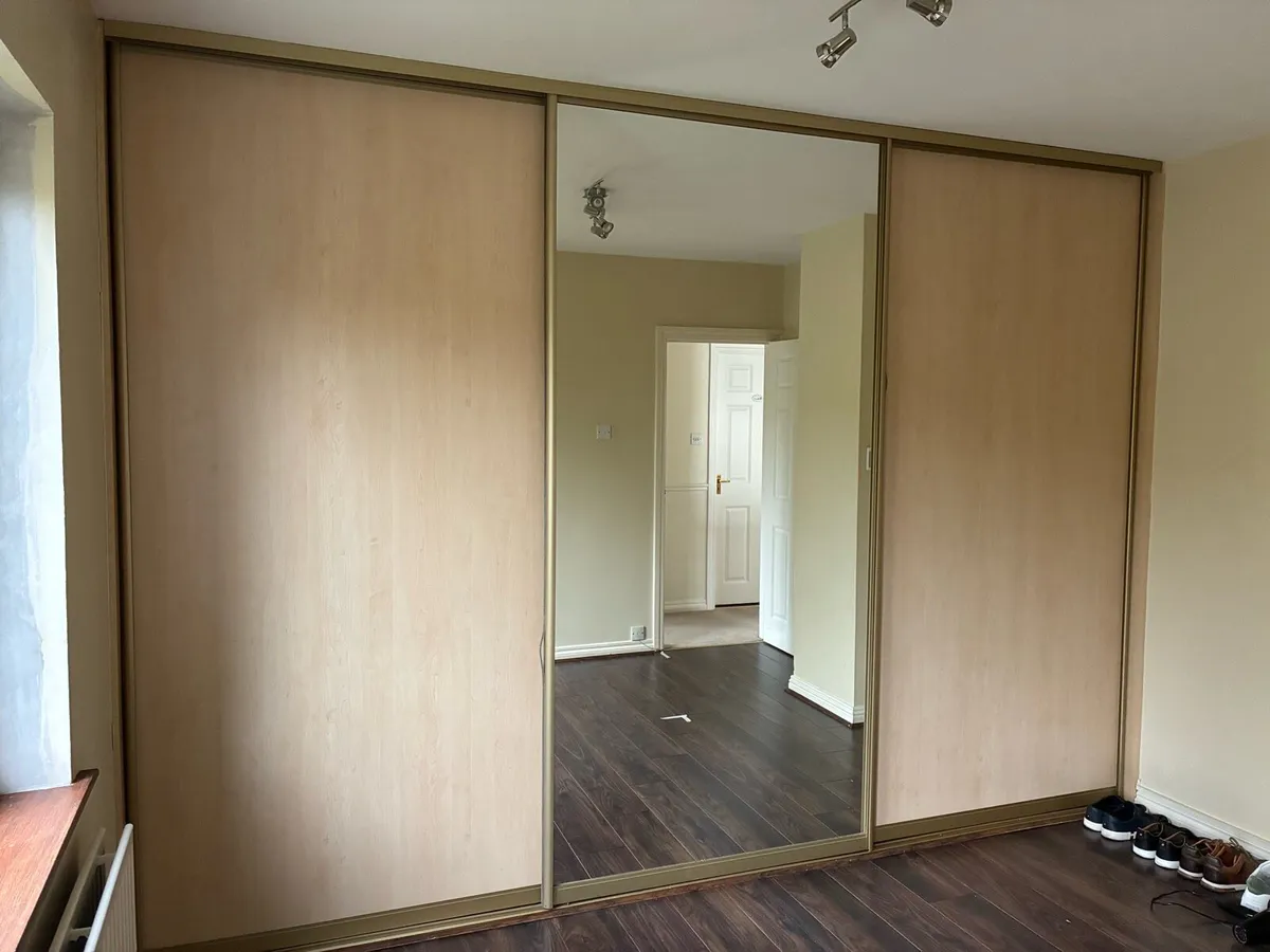 Sliderobe Wardrobes Doors & Frame - Image 2