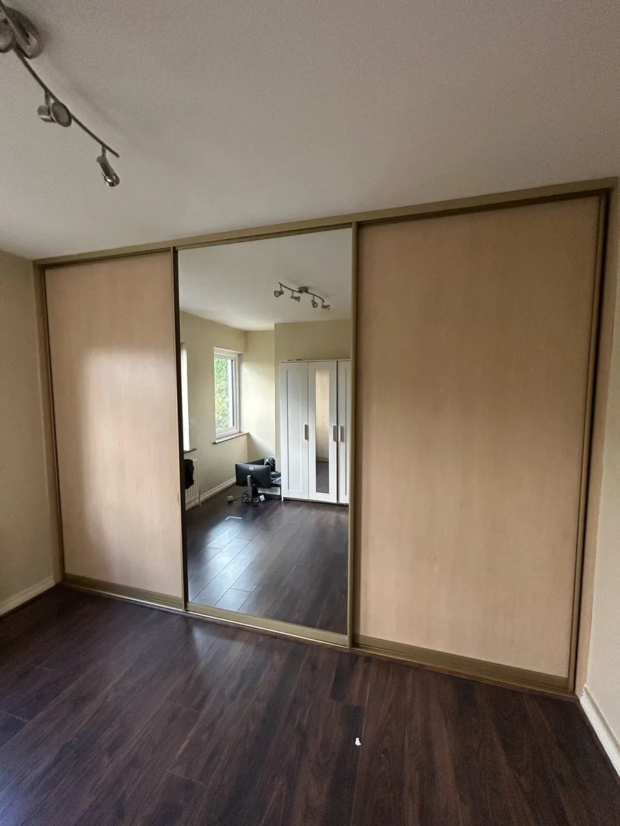 Sliderobe Wardrobes Doors & Frame - Image 3