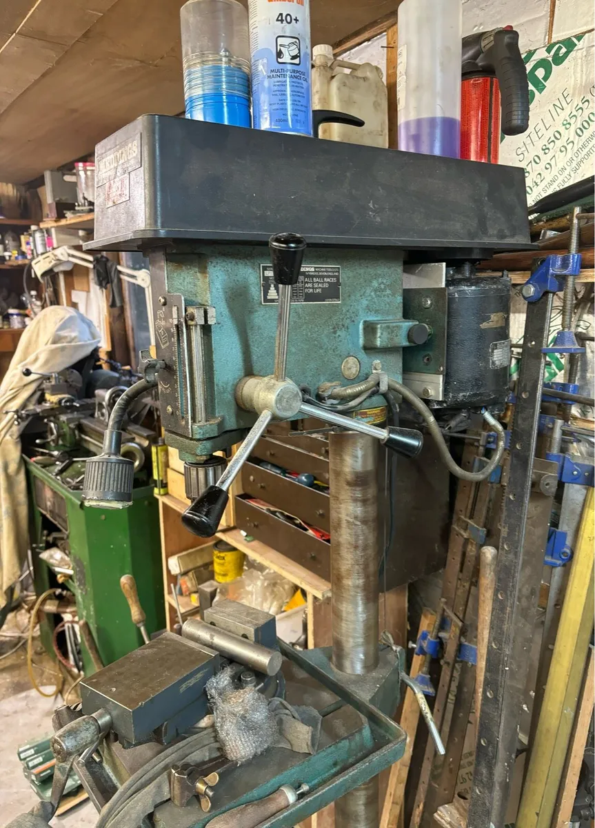 Floor standing pedestal meddings single phase - Image 2