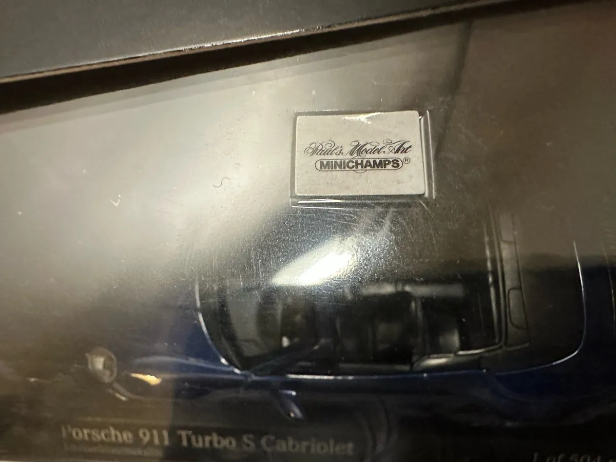1:43 Porche 911 Turbo S Cabriolet Minichamps - Image 4
