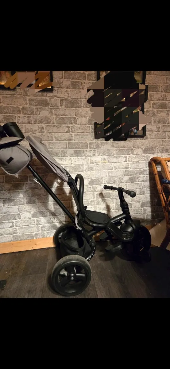 Toddler bike (trike) with parent handle - Image 1
