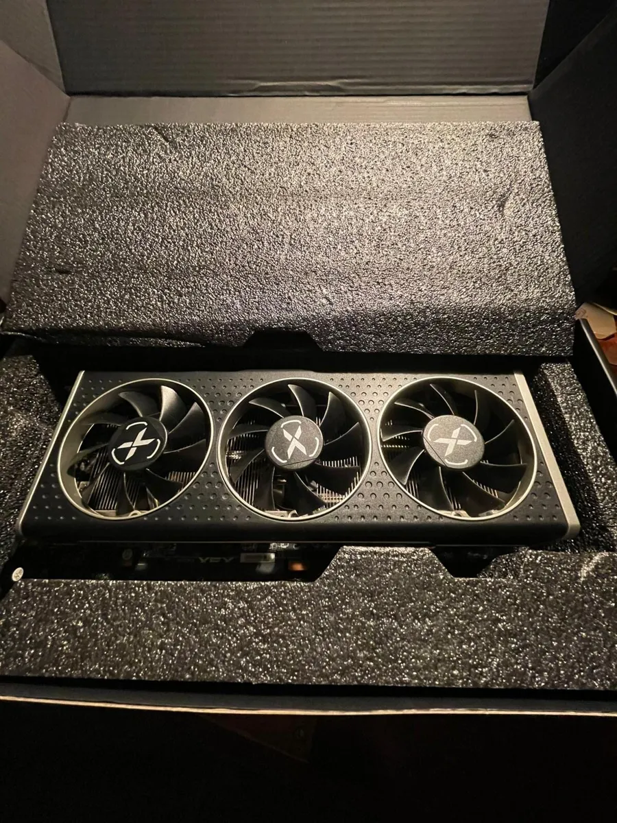 Graphics card - Image 1