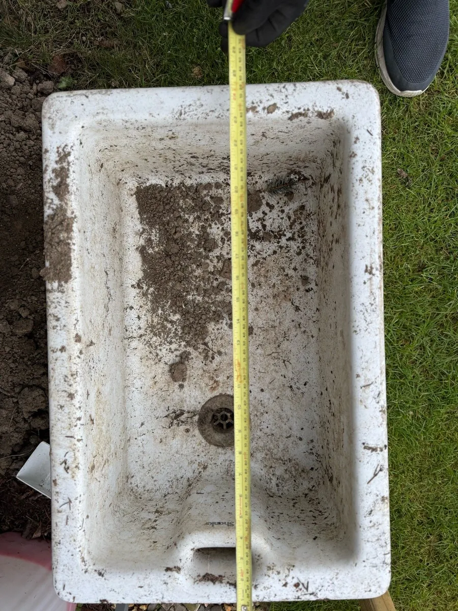 Belfast Sink and selection of pots - Image 3