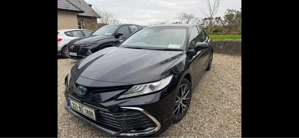 Toyota CAMRY ("Platinum" spec) FOR SALE - Image 1