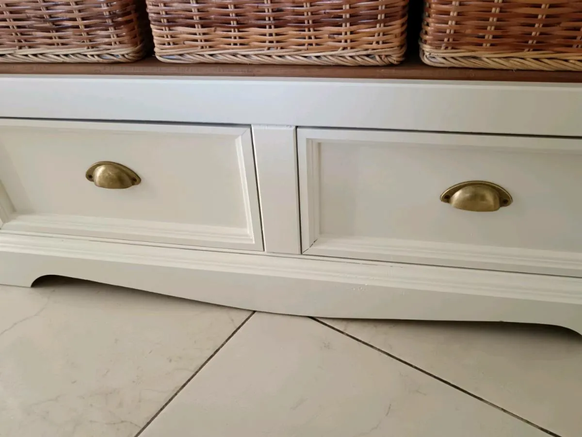 Tv unit/ window bench - Image 1