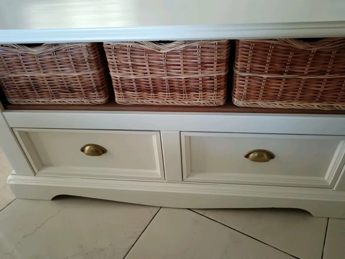 Tv unit/ window bench - Image 2