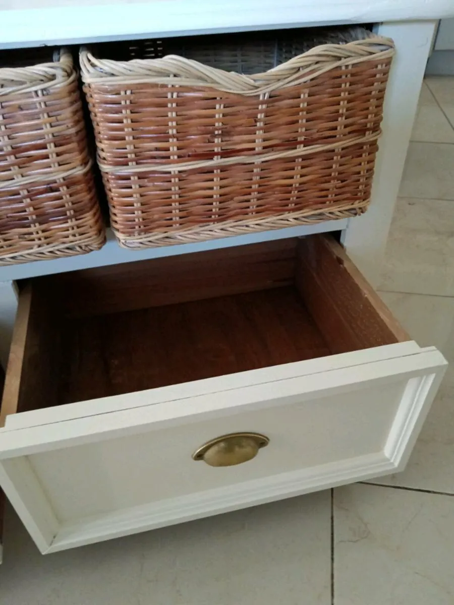 Tv unit/ window bench - Image 3