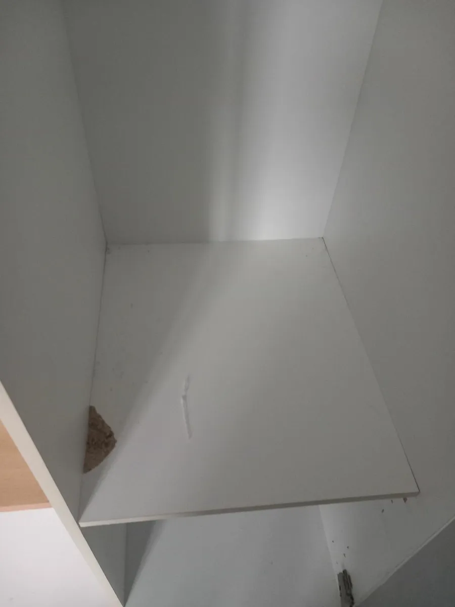 Built in wardrobe - Image 4