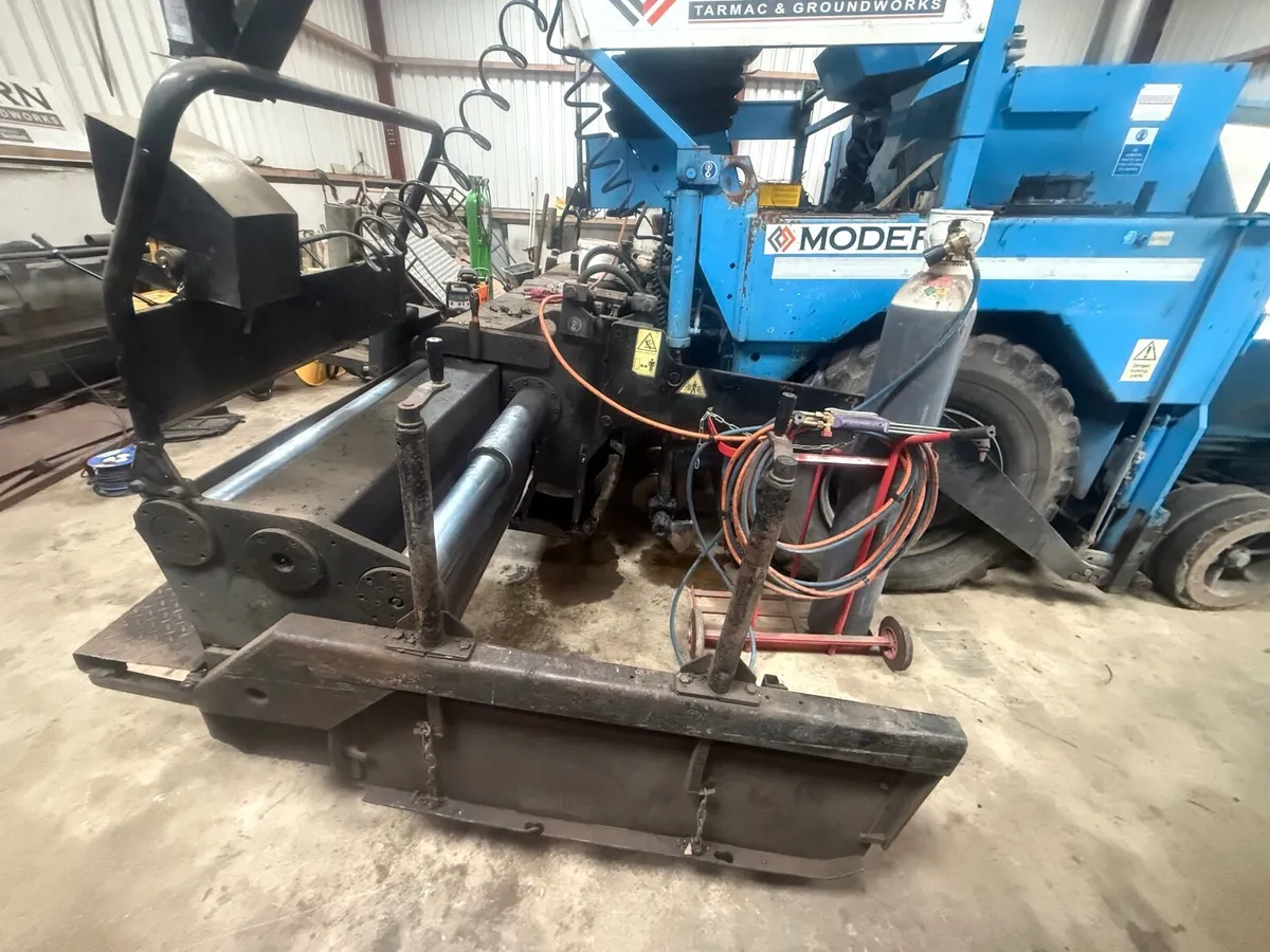 Bitelli bb650 paver - Image 4