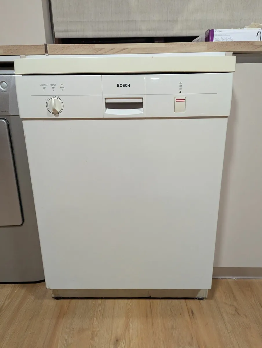 Dishwasher - Image 1