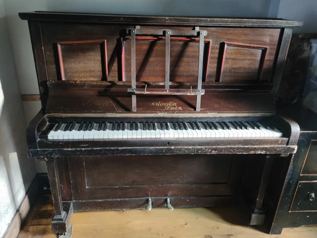piano - Image 4