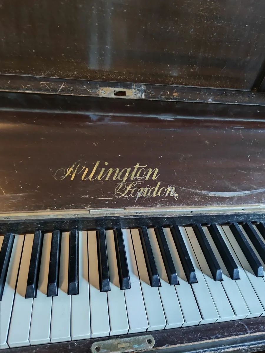 piano - Image 2