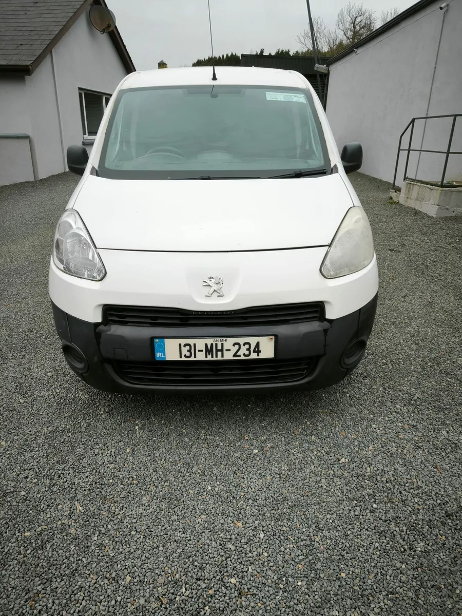 Peugeot Partner 2013 low kms - Image 3