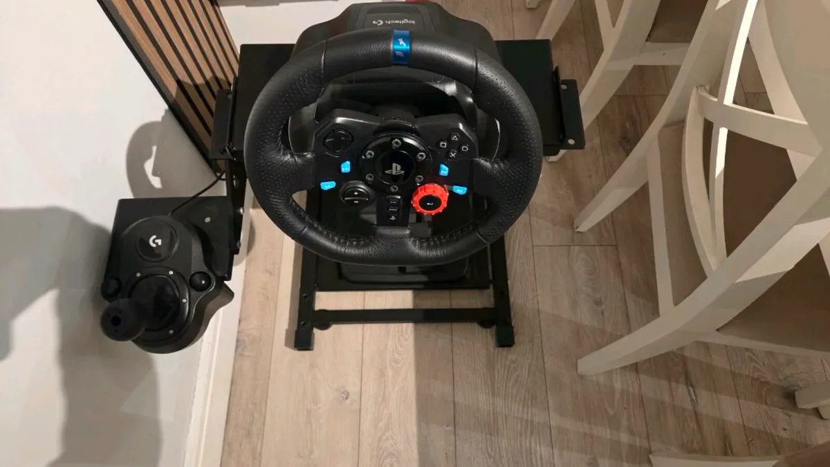 Logitech G29 Driving Force Racing Wheel for PlaySt - Image 1