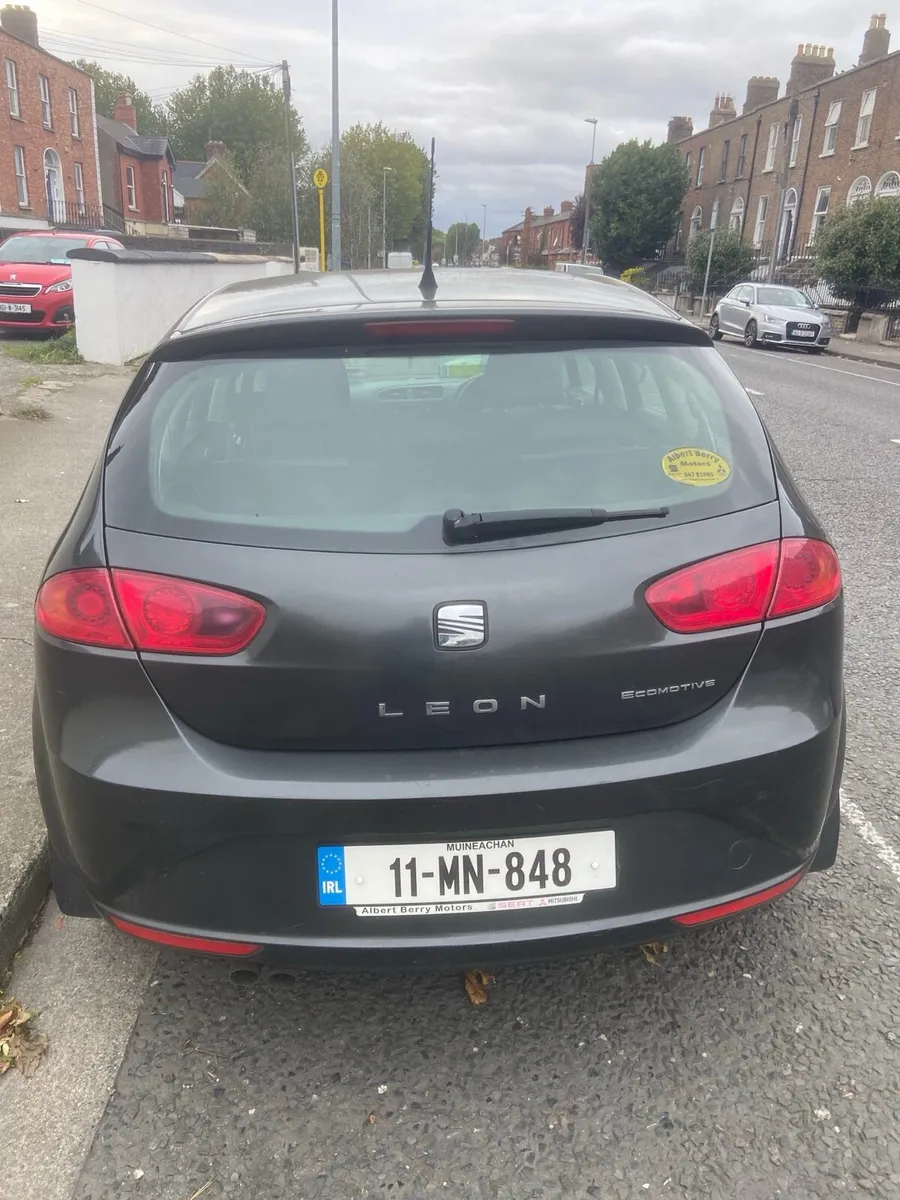 Seat Leon 1.6 2011 tdi - Image 2