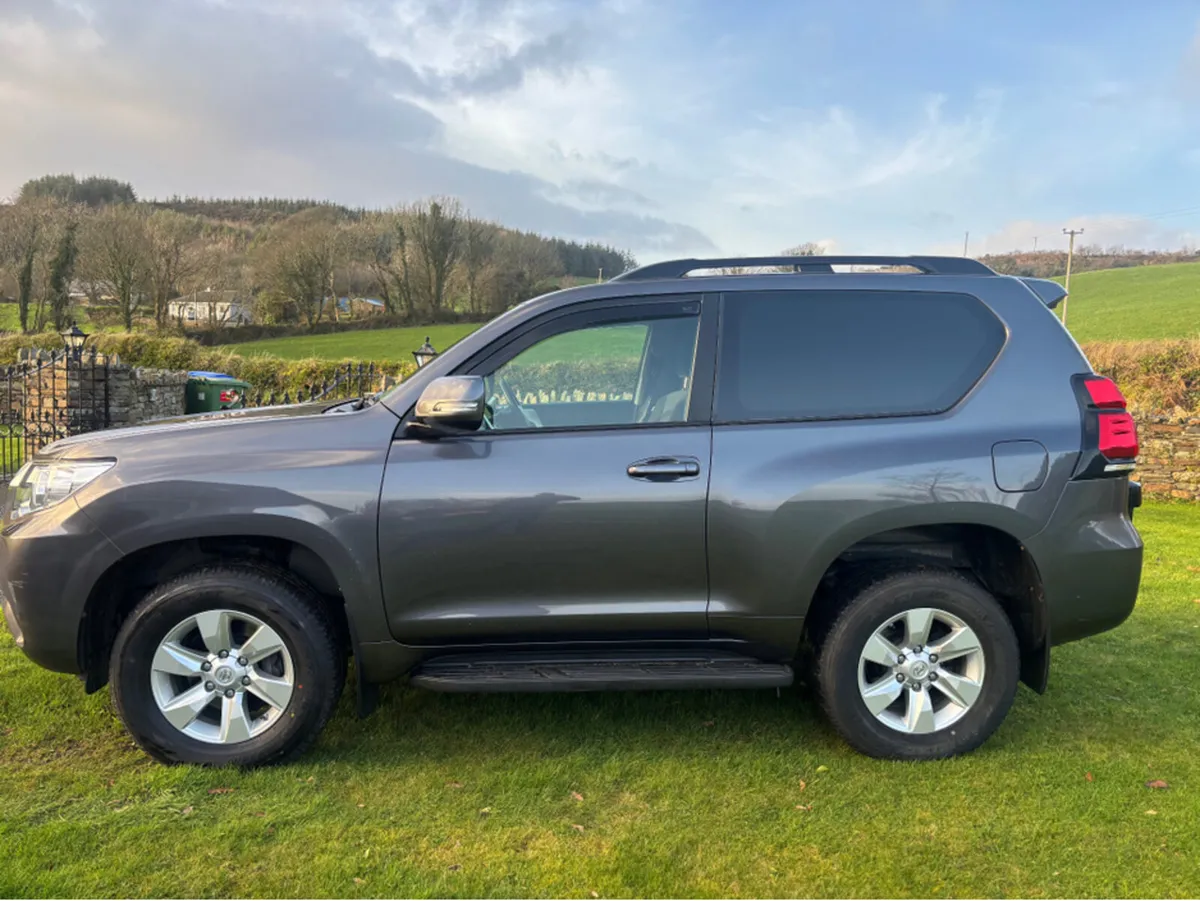 Toyota Land Cruiser LAND CRU SWB COMMERCIAL 2DR - Image 4