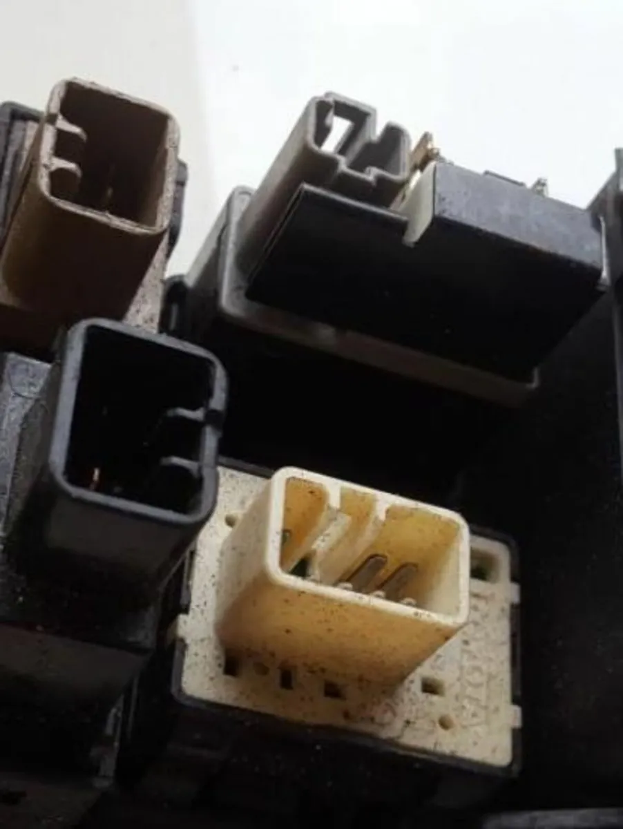 Jap Toyota Corolla E10 XLI 92-97 Switches - Image 2