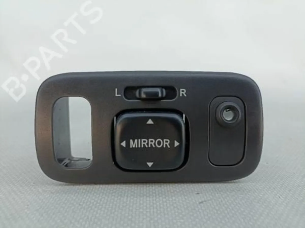 Toyota Corolla E11 97-02 Wing Mirrors & Switch - Image 2