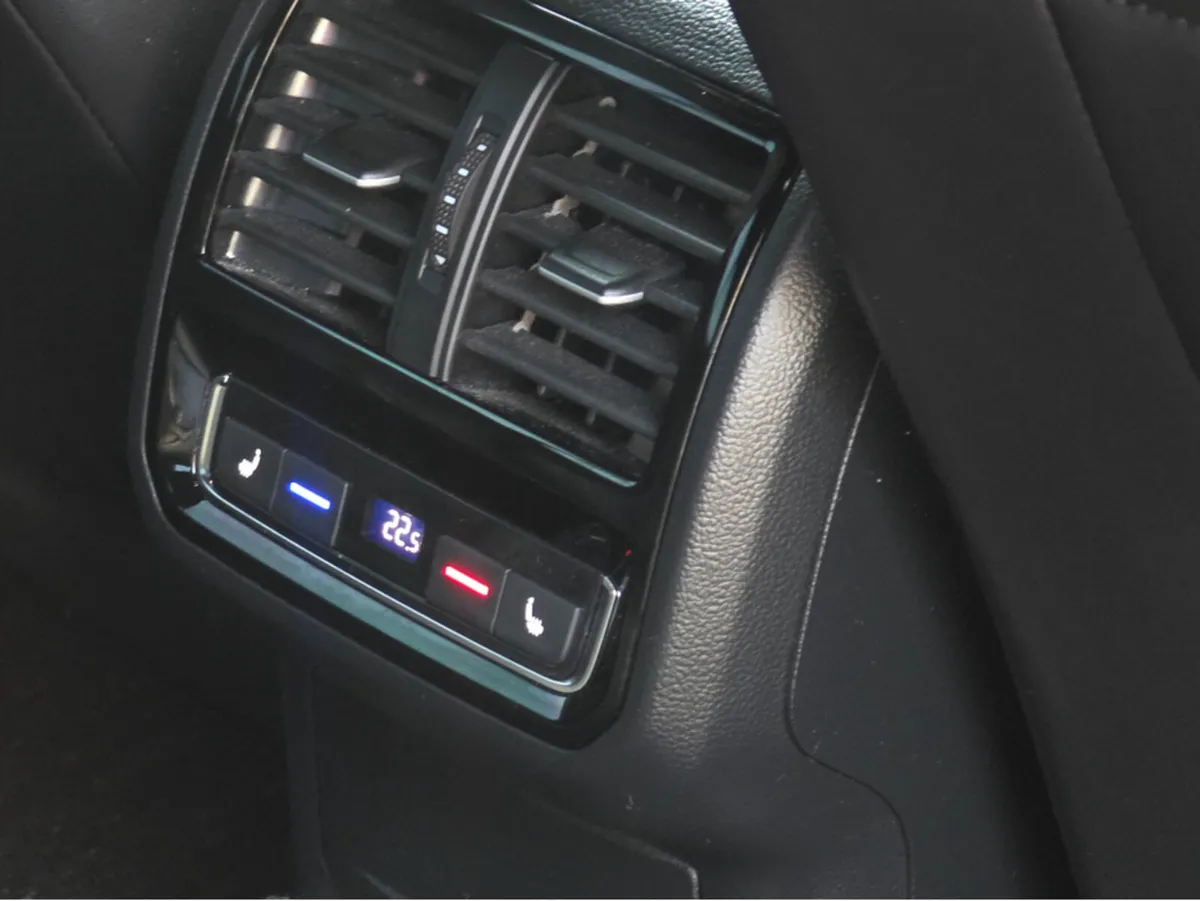 Volkswagen Arteon 2.0 TSI 4 MOTION 280BHP VIRTUAL - Image 4