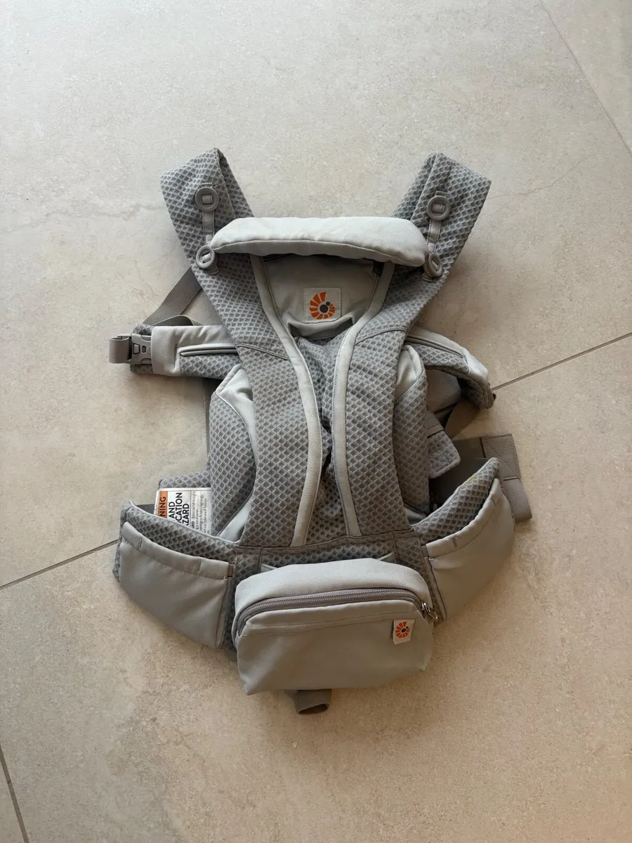 Ergobaby Omni Breeze Baby Carrier - Image 1