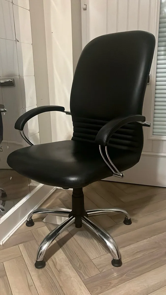 Mirage Steel Executive leather office chair⭐️ - Image 1