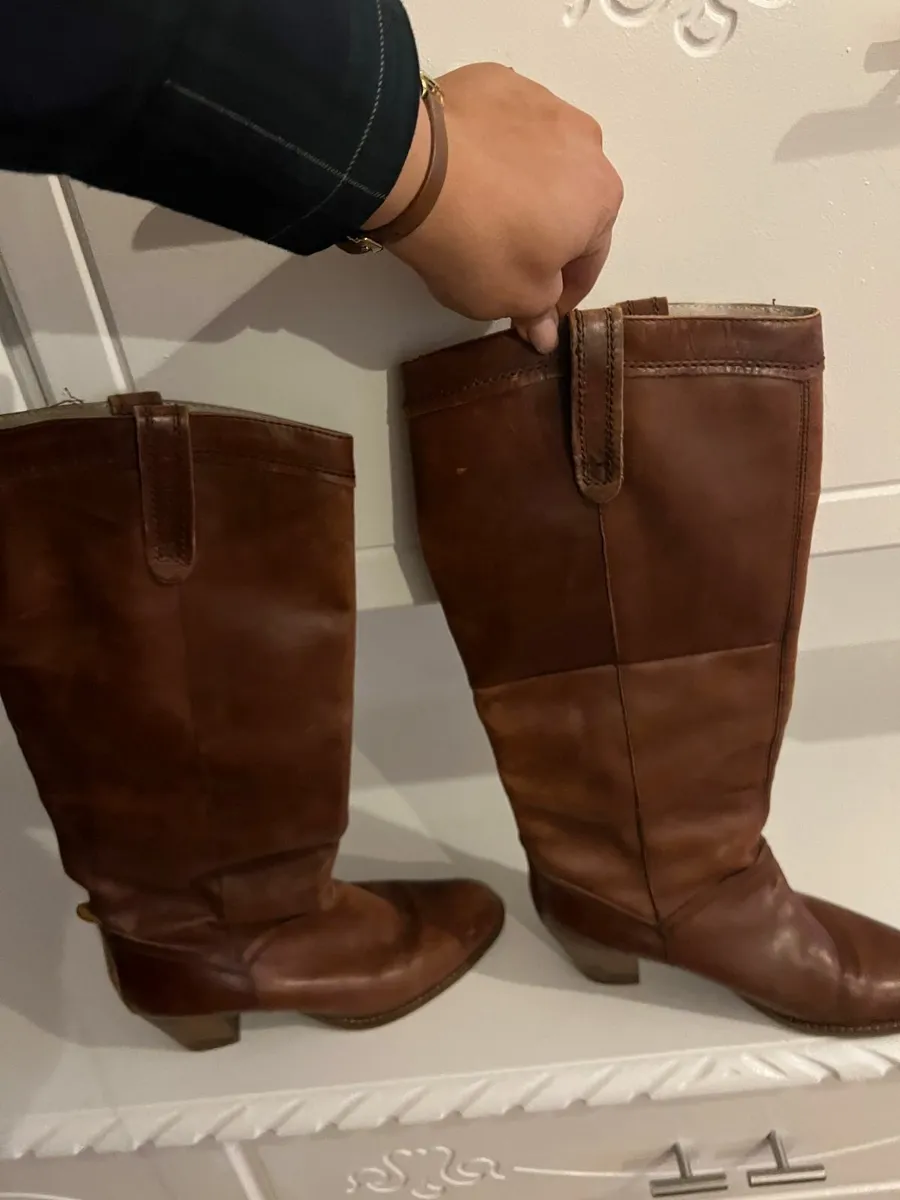 Vagabond Genuine Leather Boots Size 6/7,  Cognac - Image 2