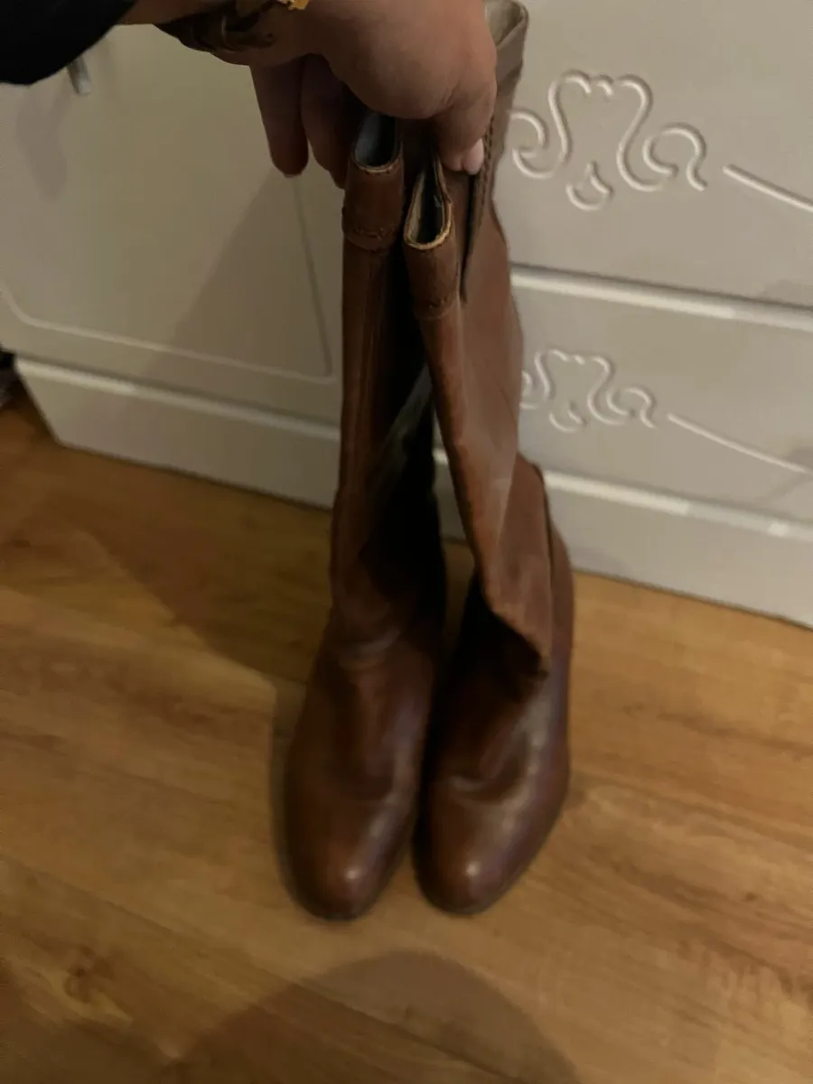 Vagabond Genuine Leather Boots Size 6/7,  Cognac - Image 4