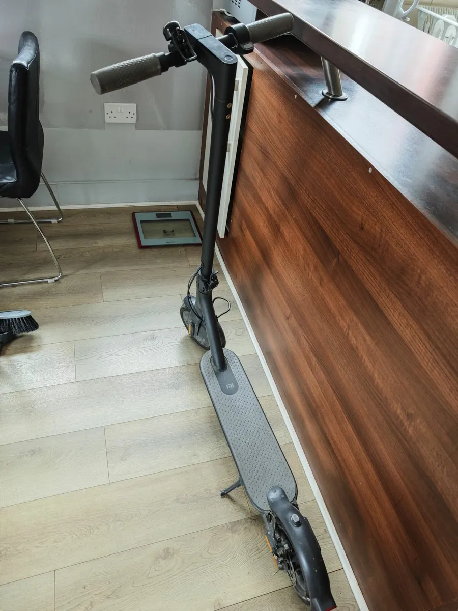 Xiai Mi scooter for 100 euro - Image 2