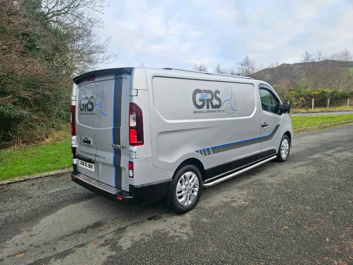 Renault Traffic Sport - Image 2