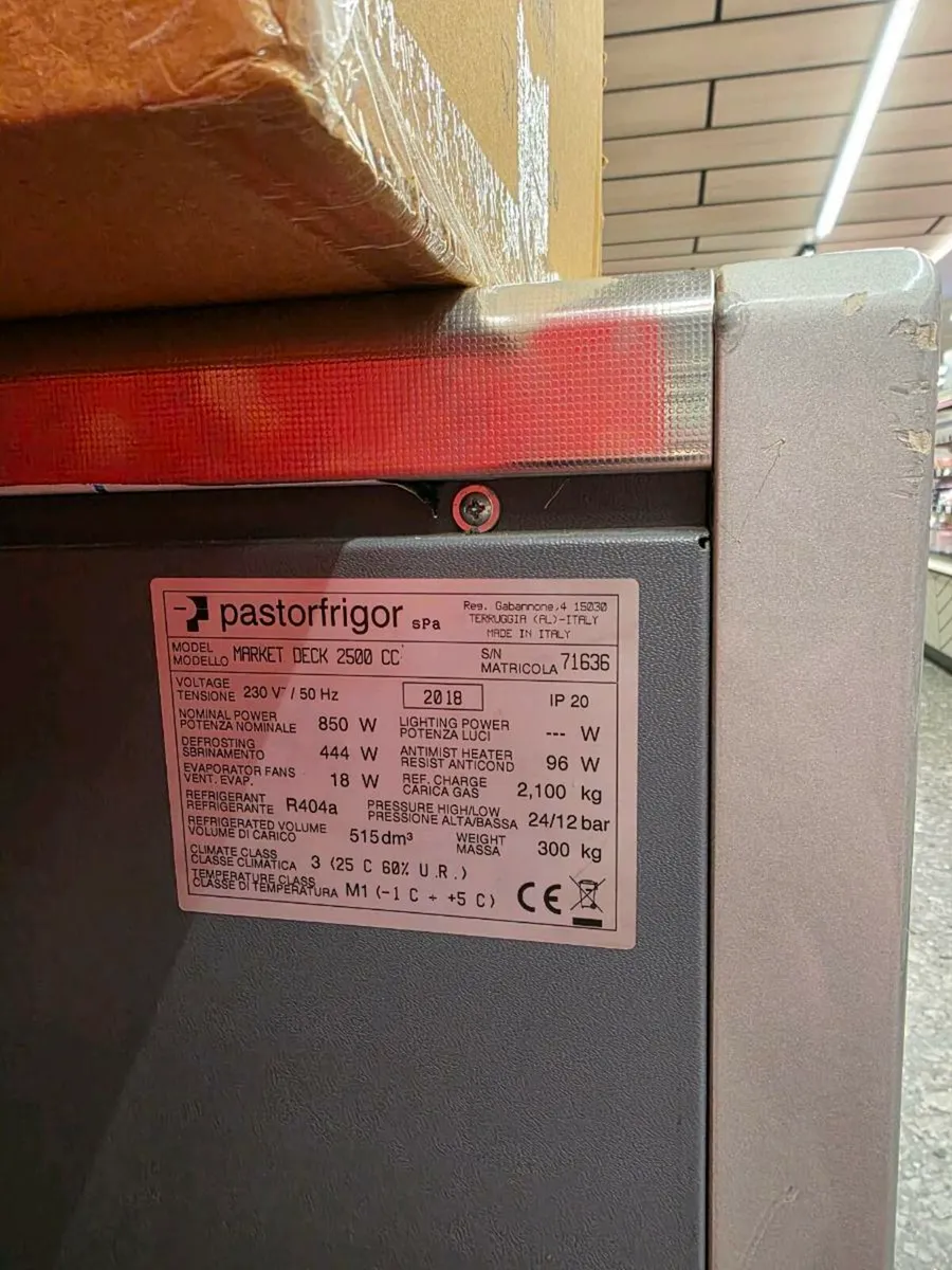 Pastorfrigo Market deck - Image 2