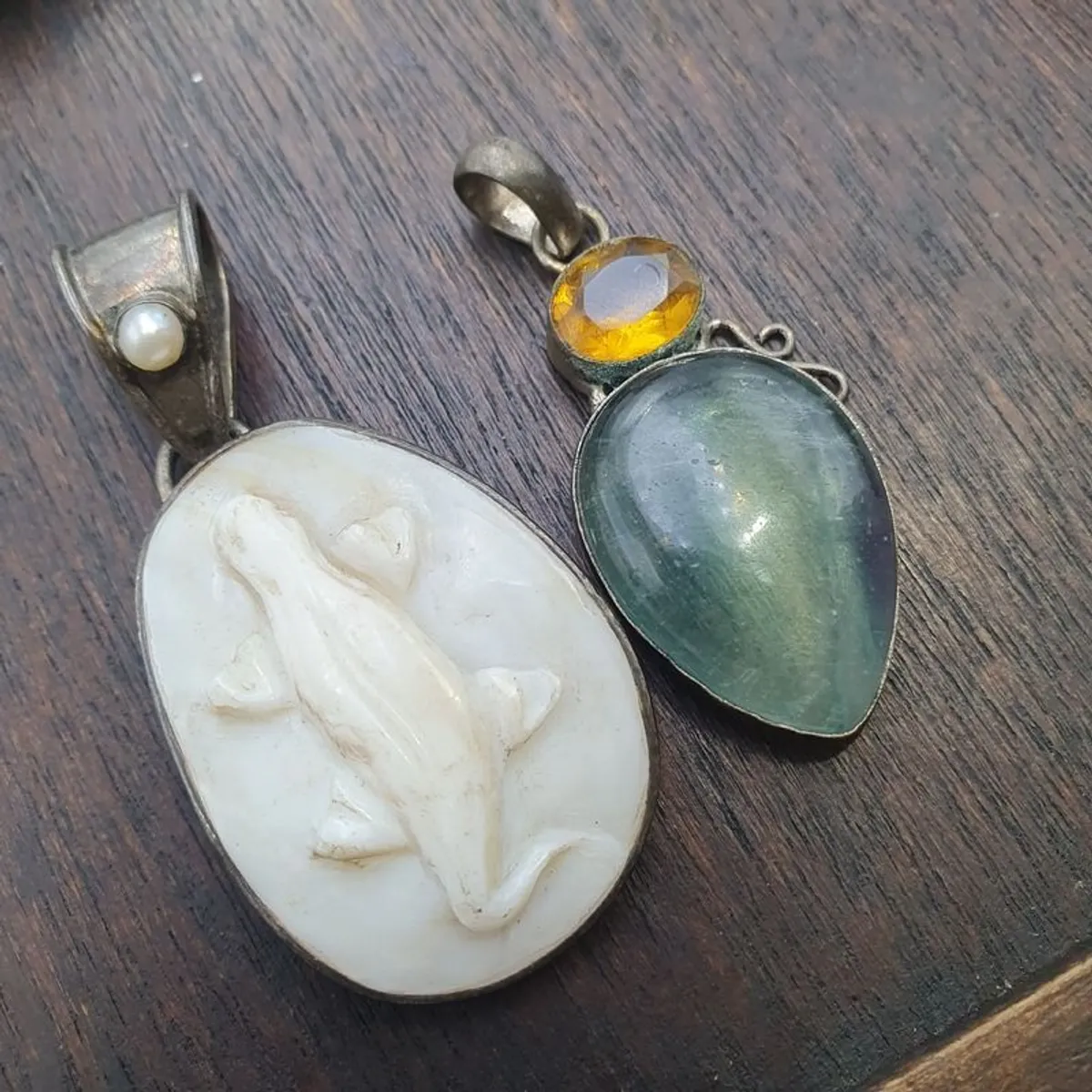 Vintage 925 Sterling Silver Lazard Design Shell & Fluorite Stone Pendant Set Of 2 - Image 4