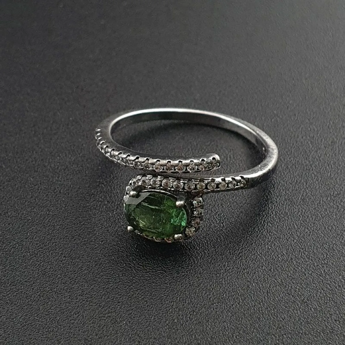 Vintage 925 Sterling Silver Green Tourmaline Ring Natural Gemstone Elegant Handmade Jewelry - Image 1