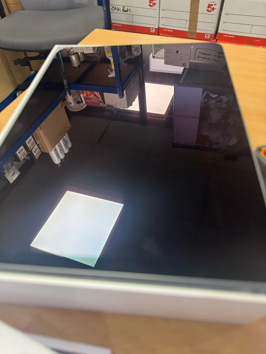 iPad 11” - Image 2