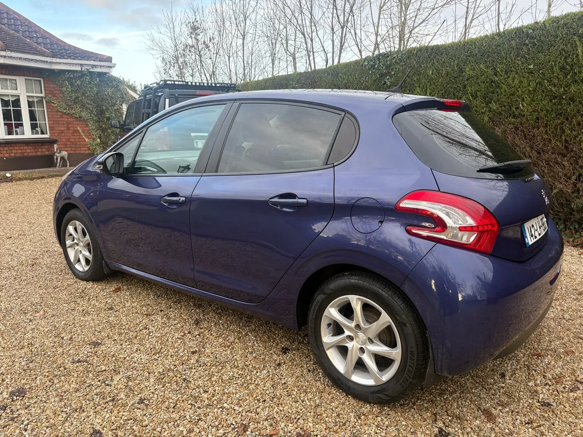 2014 Peugeot 208 , 1.2 petrol - Image 3