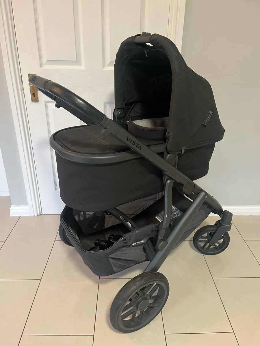 Uppababy Vista V2 Travel System - Jake (Black) - Image 2