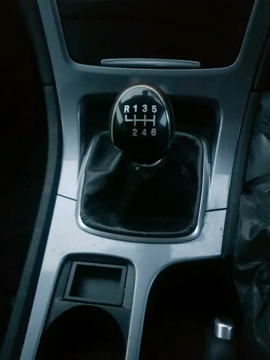 Ford Mondeo - Image 4