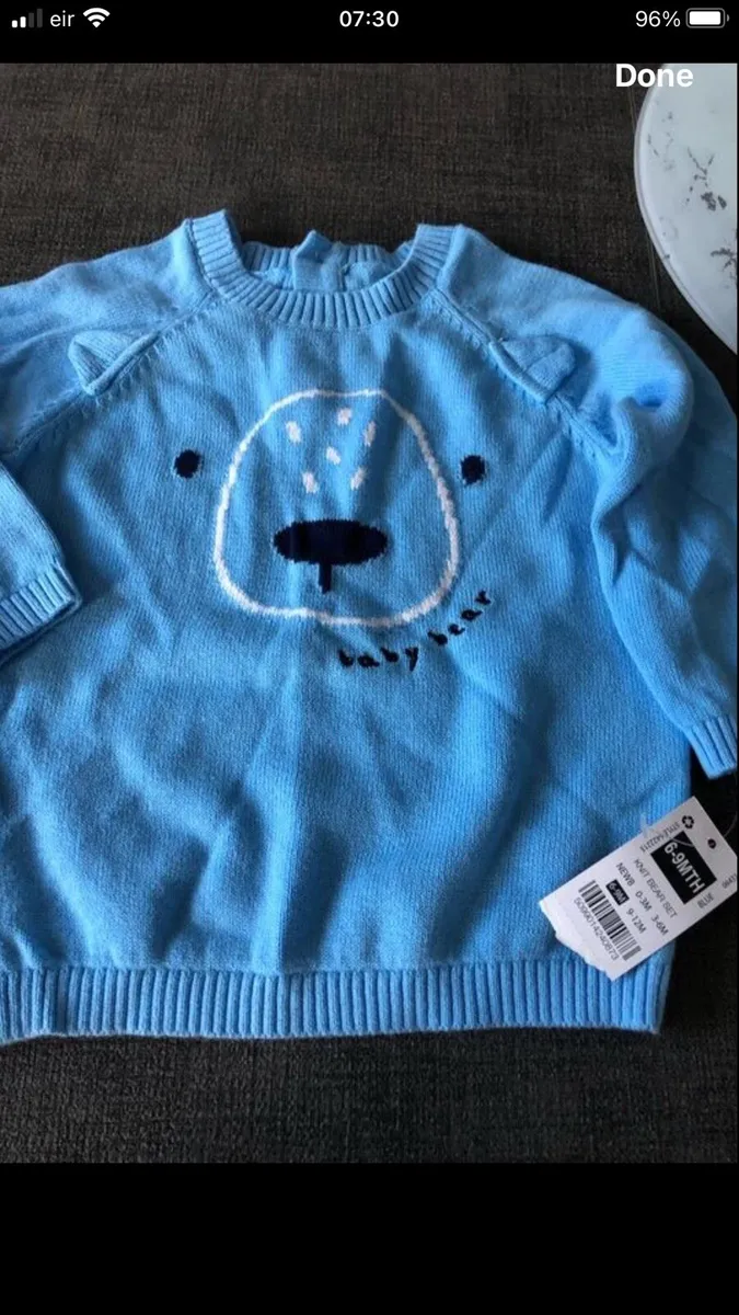Boys BNWT jumper 6/9 mths €5 - Image 2