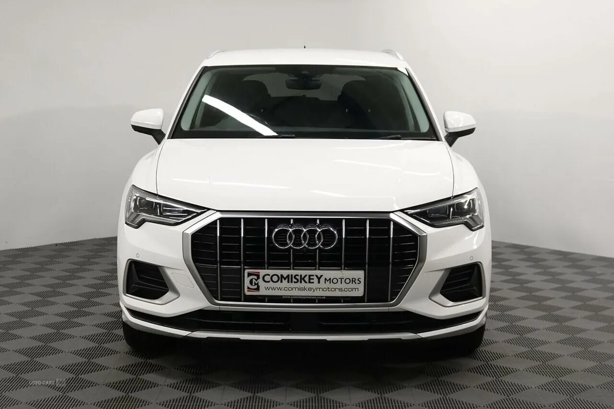 Audi Q3 TDI Sport - Image 2