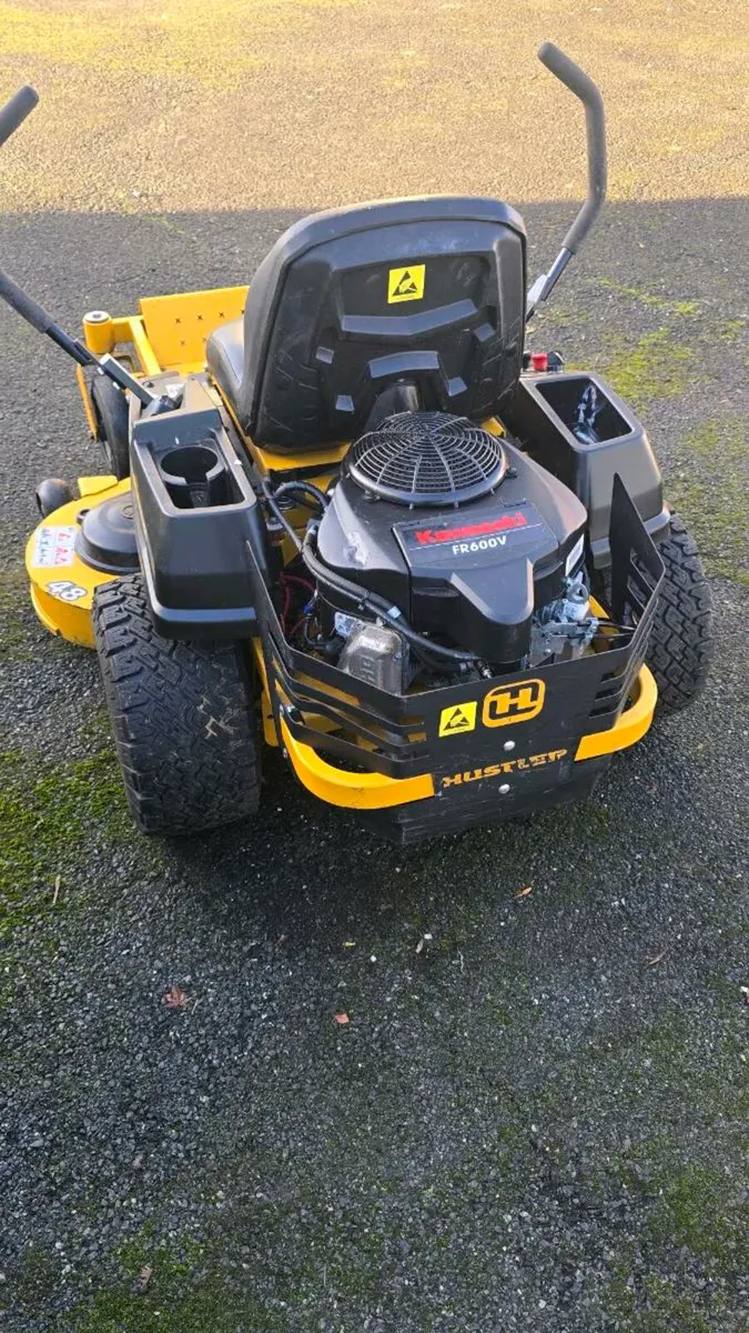 Hustler 4ft ZERO TURN - Image 2