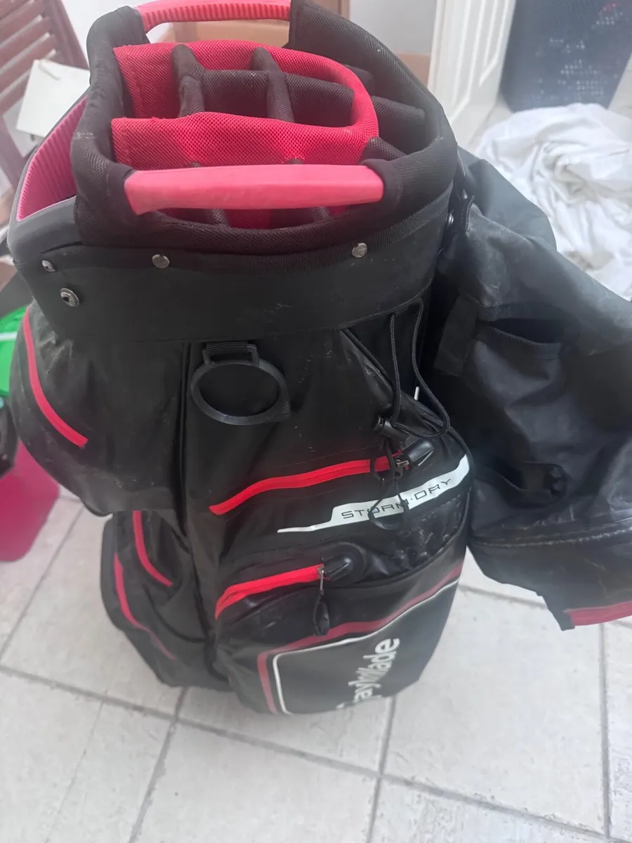 Taylormade golf cart bag - Image 2
