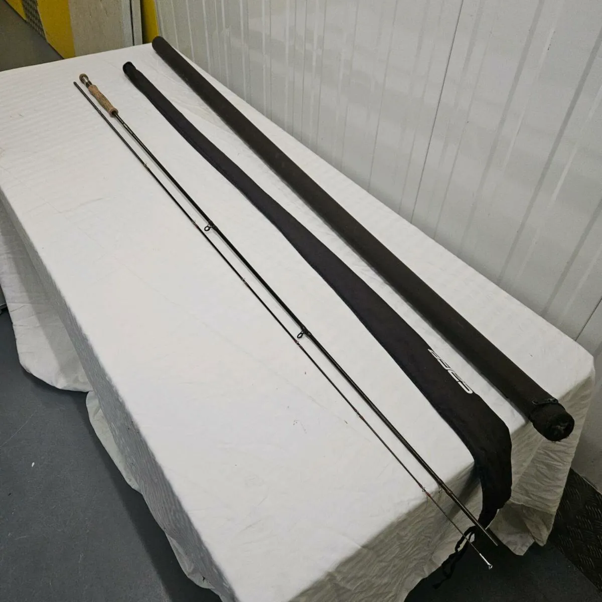 Sage 11 foot 8 inch fly rod - Image 3