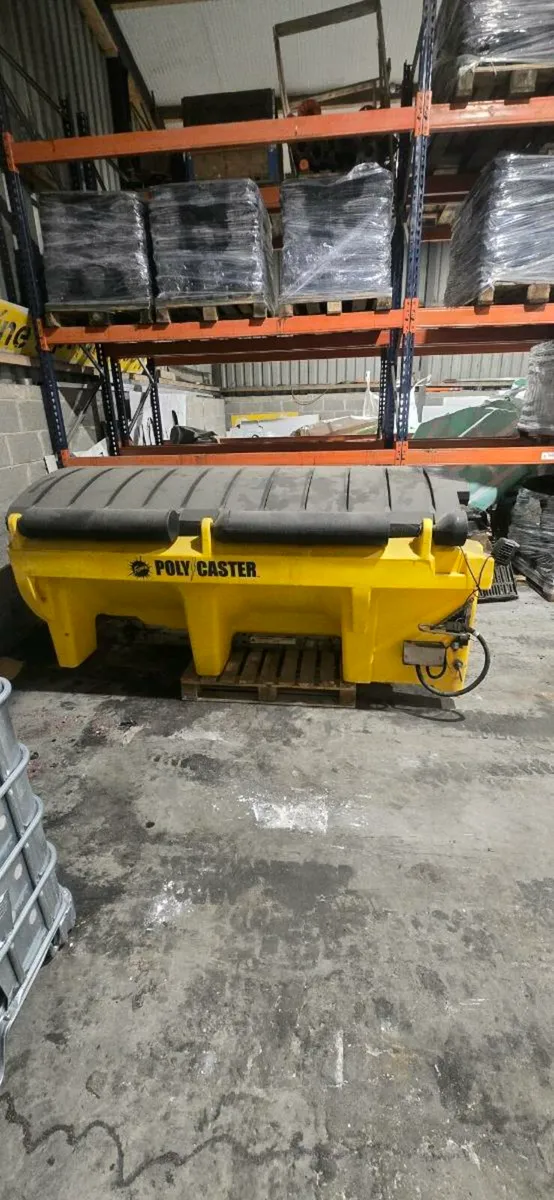 Gritter Salt spreader - Image 1