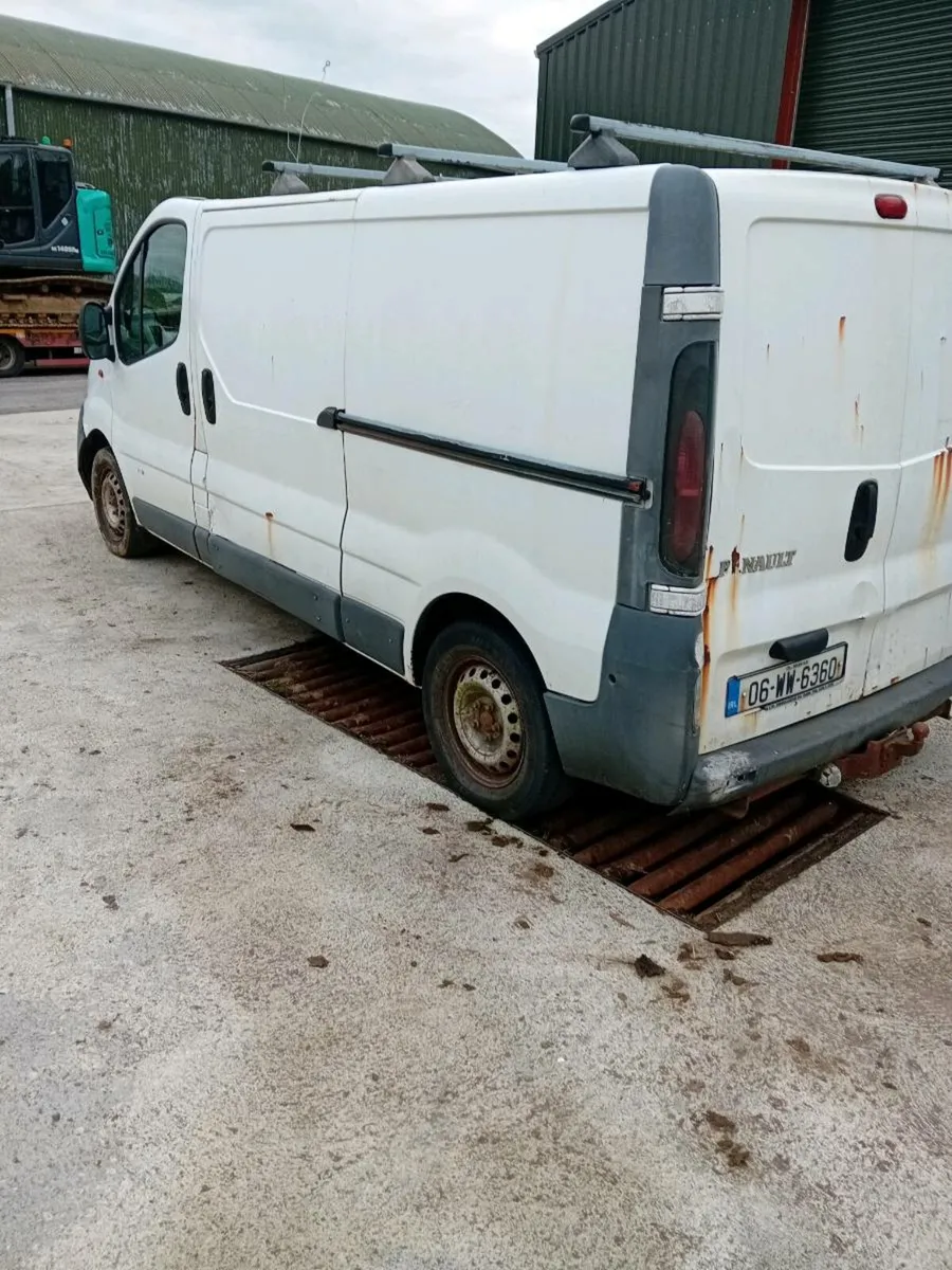 Renault traffic - Image 2