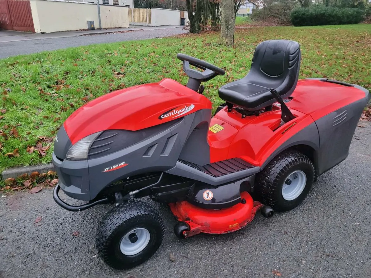2015 Castlegarden xt180 lawnmower - Image 1